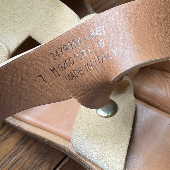 FRYE Nina Rivet Suede Leather heel size 7 with dust bag - Picture 6 of 10